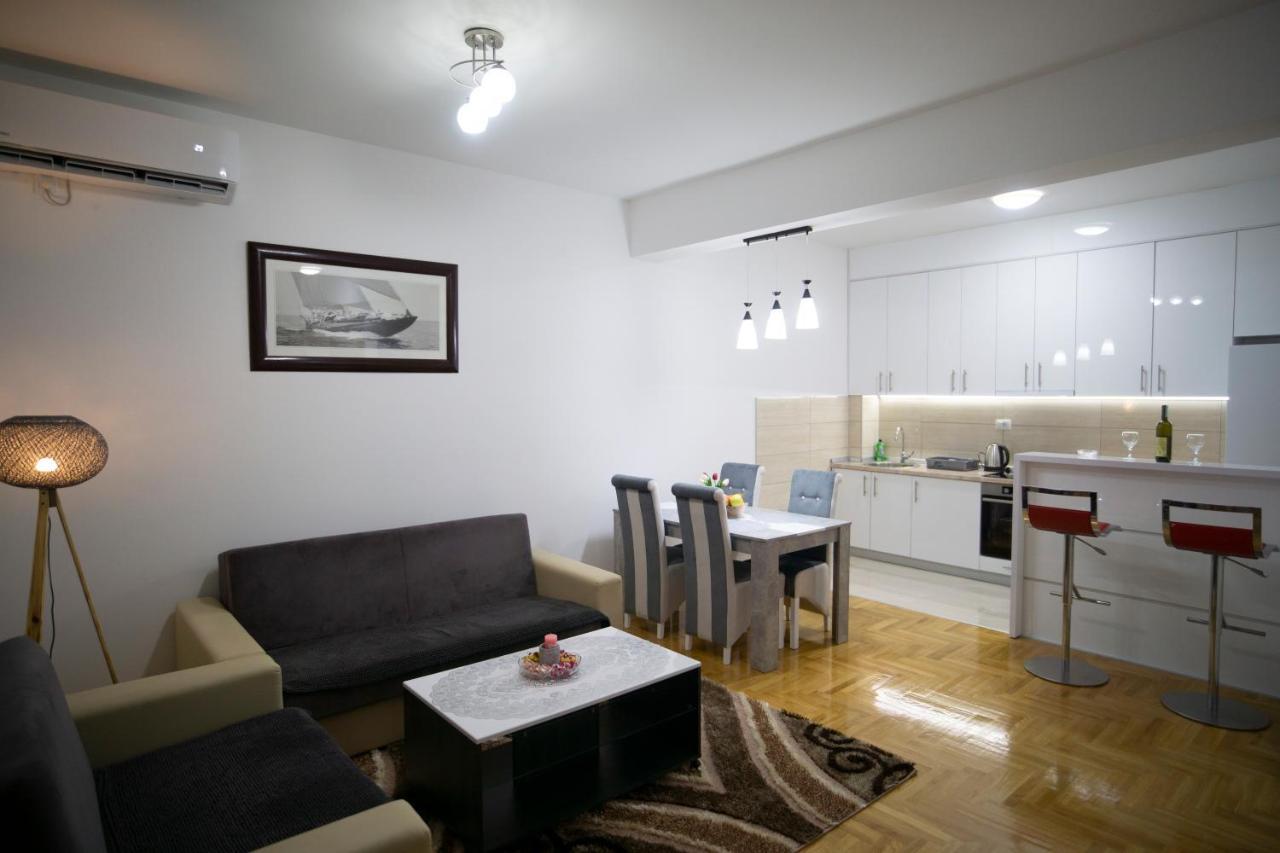Apartmani Anica 特雷比涅 外观 照片