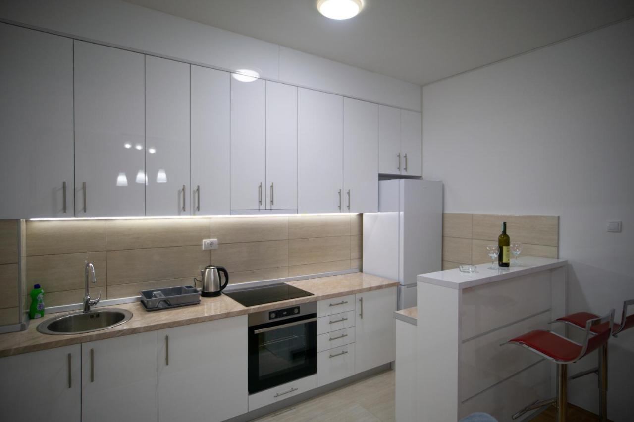 Apartmani Anica 特雷比涅 外观 照片