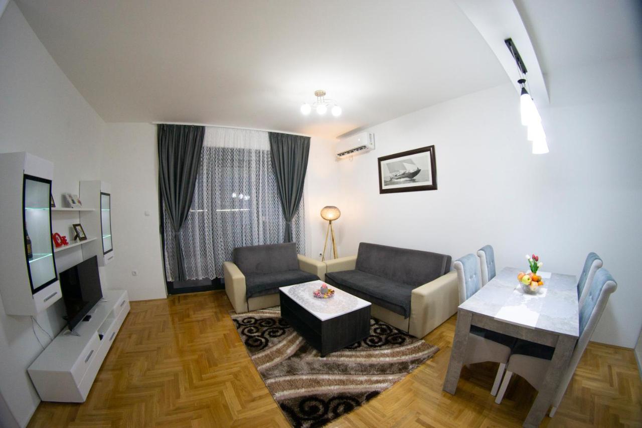 Apartmani Anica 特雷比涅 外观 照片