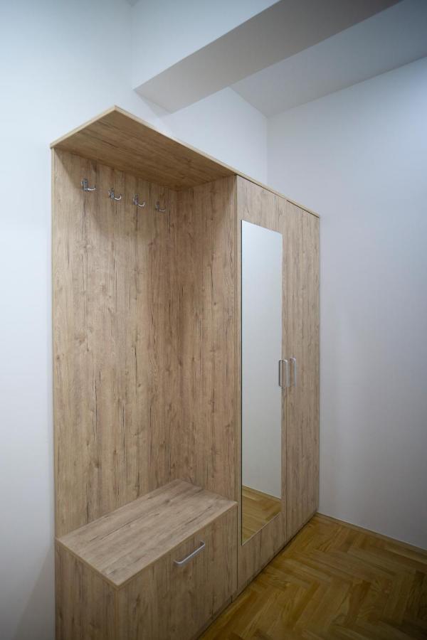 Apartmani Anica 特雷比涅 外观 照片