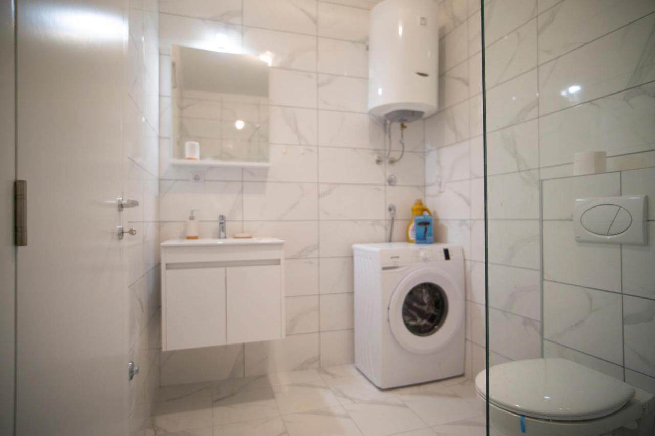 Apartmani Anica 特雷比涅 外观 照片