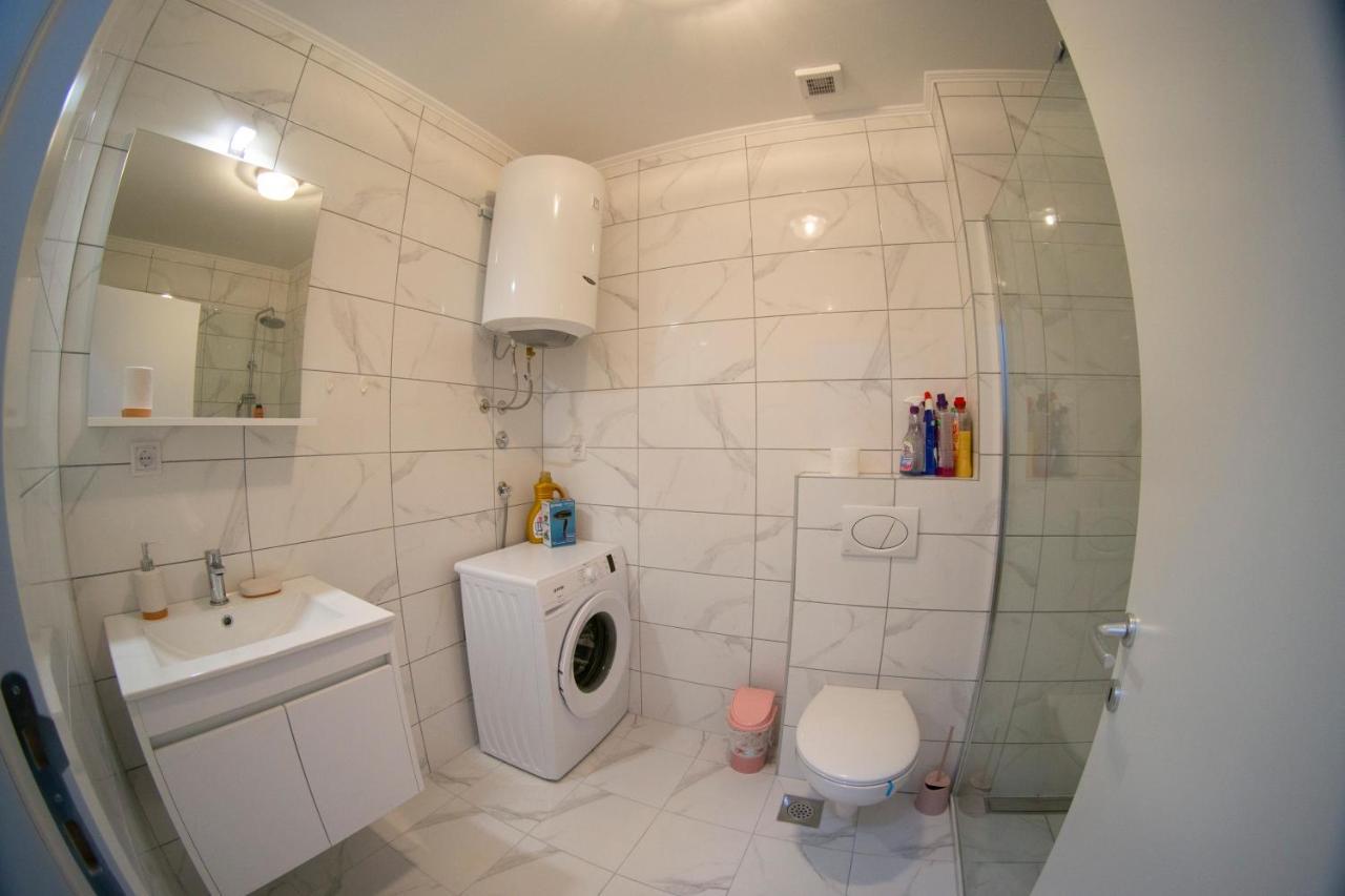 Apartmani Anica 特雷比涅 外观 照片