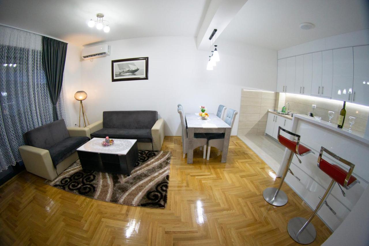 Apartmani Anica 特雷比涅 外观 照片