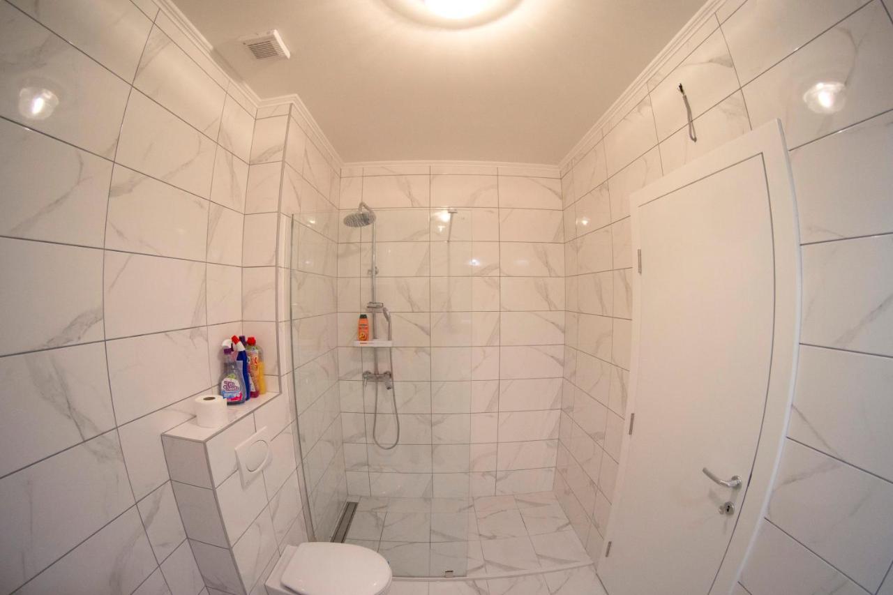Apartmani Anica 特雷比涅 外观 照片